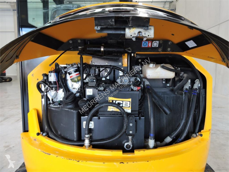 جرافة JCB