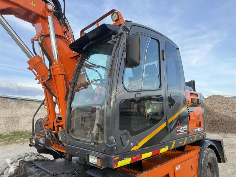 جرافة Doosan