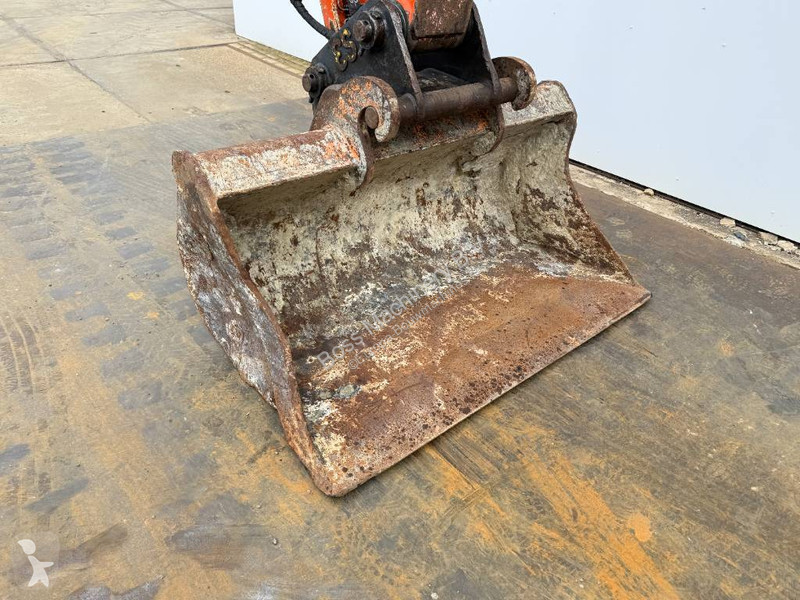 جرافة Hitachi - Hammer Lines / Automatic Greasing