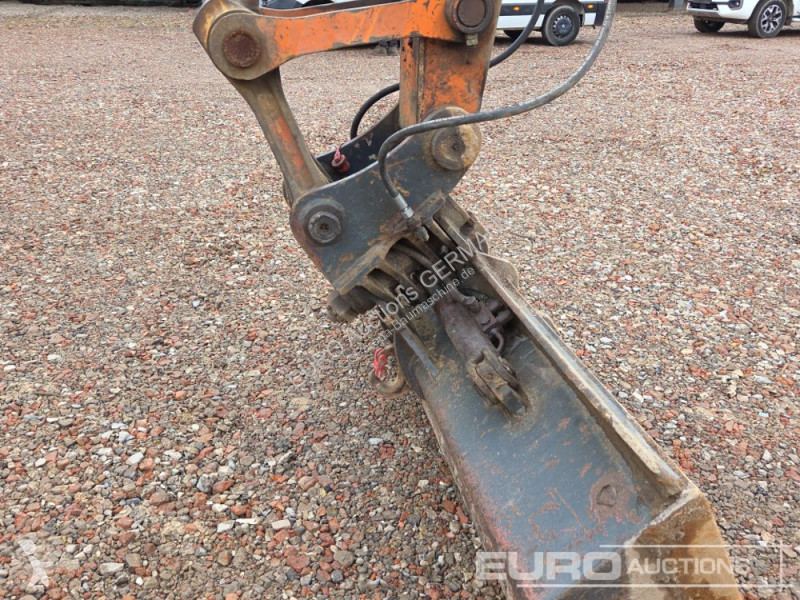 Escavadora Hitachi