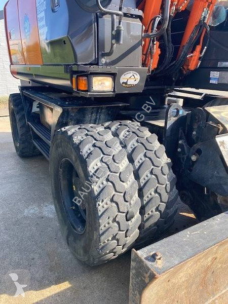 Skovel Hitachi 140 W-6