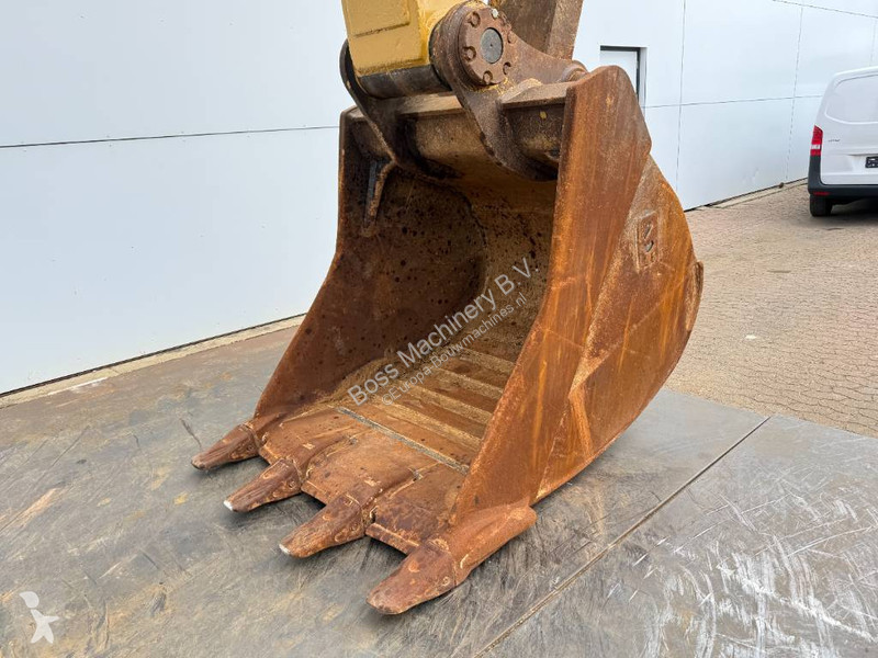 Skovel Caterpillar - Automatic Greasing / Top...