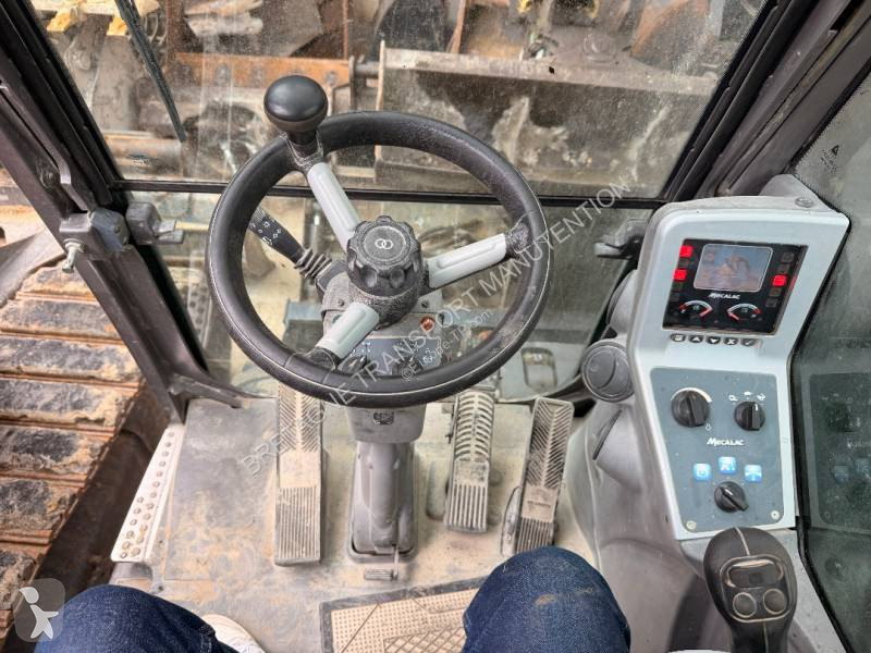 Excavadora Mecalac