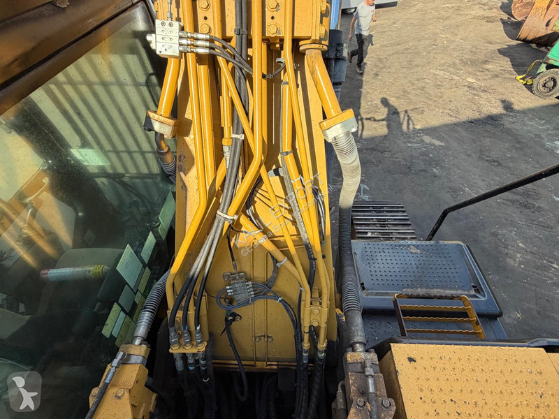 Экскаватор Caterpillar E L Track Excavator -...