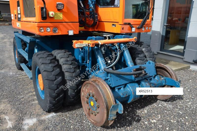 Excavadora Caterpillar M
