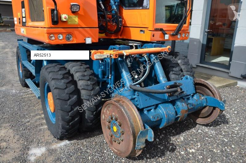 Excavadora Caterpillar M