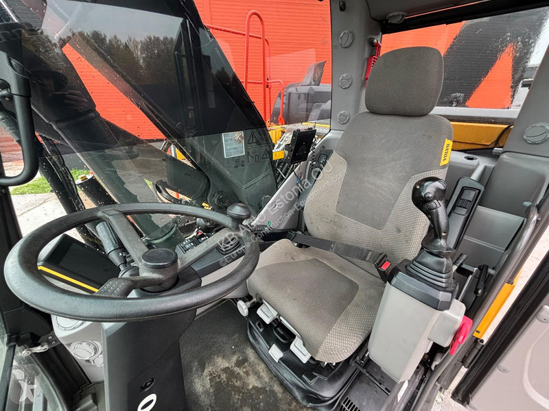 Pelle Volvo E TILTROTATOR / AC / CENTRAL...