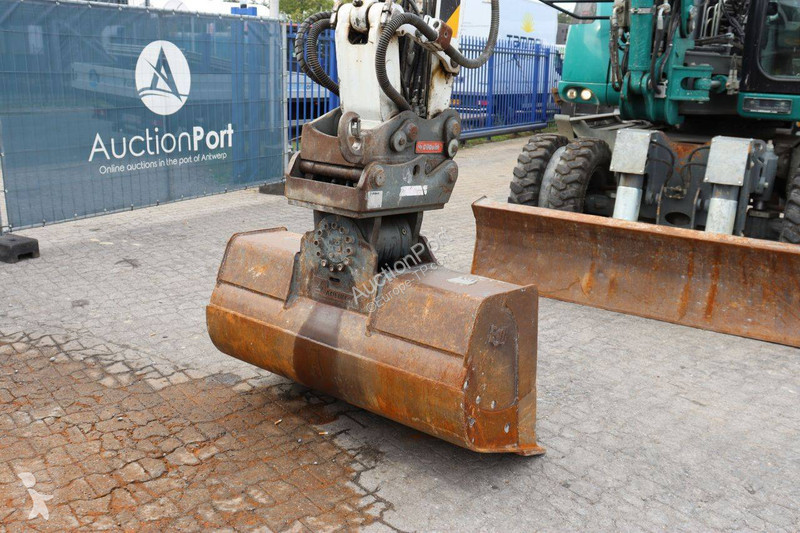 Pelle Liebherr Compact