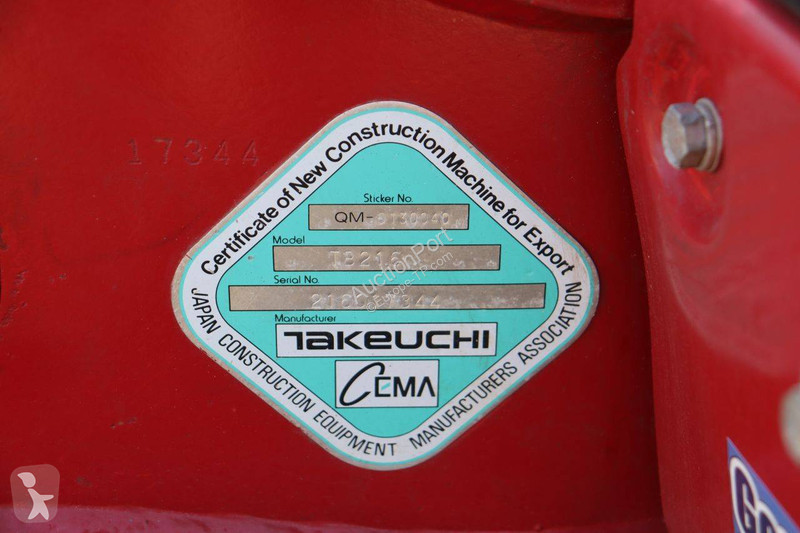 جرافة Takeuchi TB216
