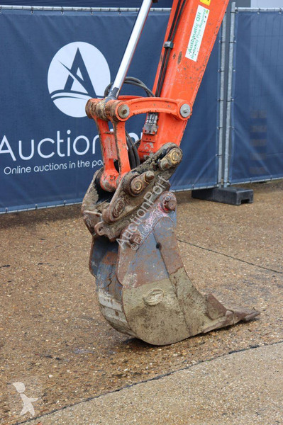 Pelle Kubota KX080-4a2