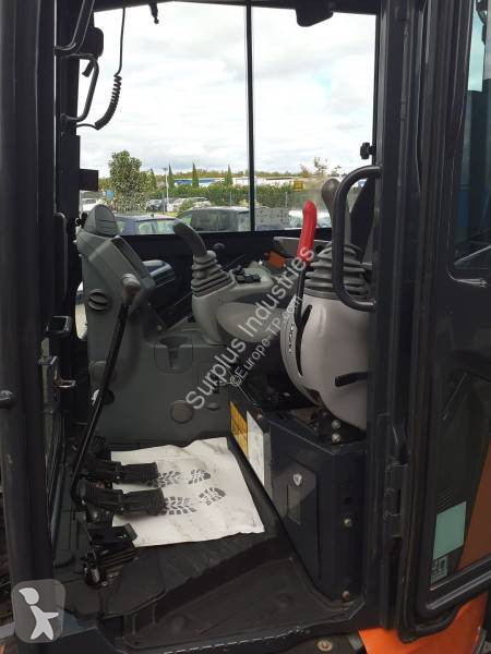 Pelle Hitachi ZX38 U6 CLR