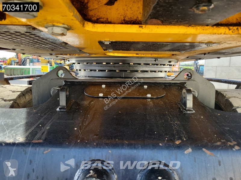 Pelle JCB JS175 Lift Cabin