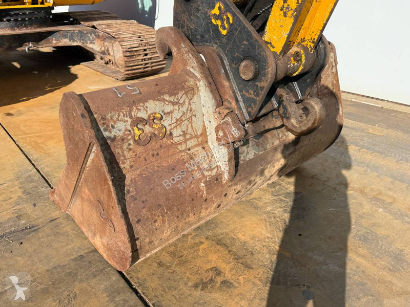 جرافة JCB - Hammer Lines / Heated Seat