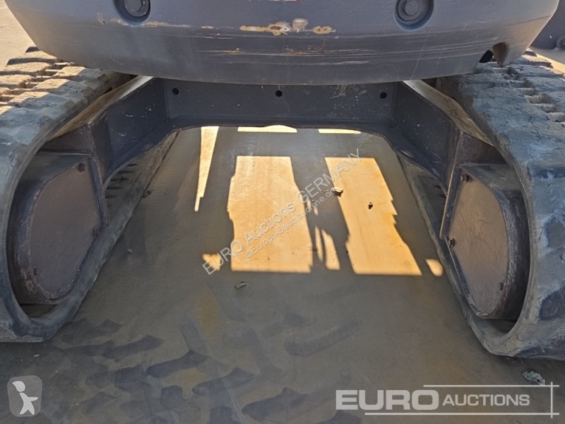 Багер Volvo ECR50D