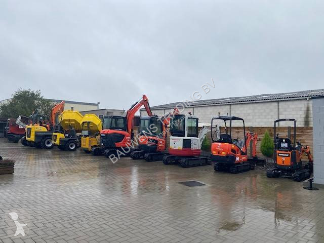 Excavator Kubota 274