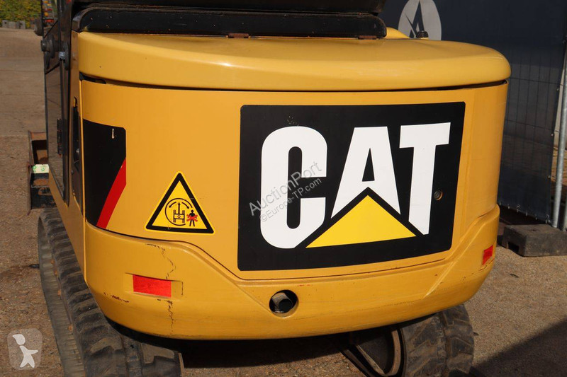 Багер Caterpillar