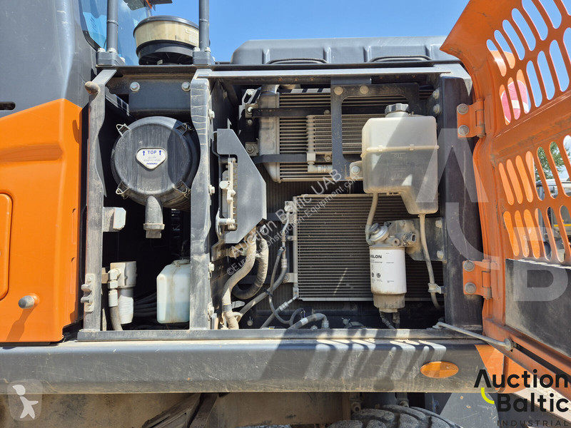 Багер Doosan W5