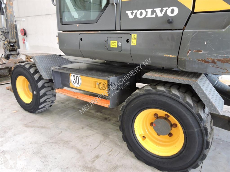 Escavadora Volvo EW60E