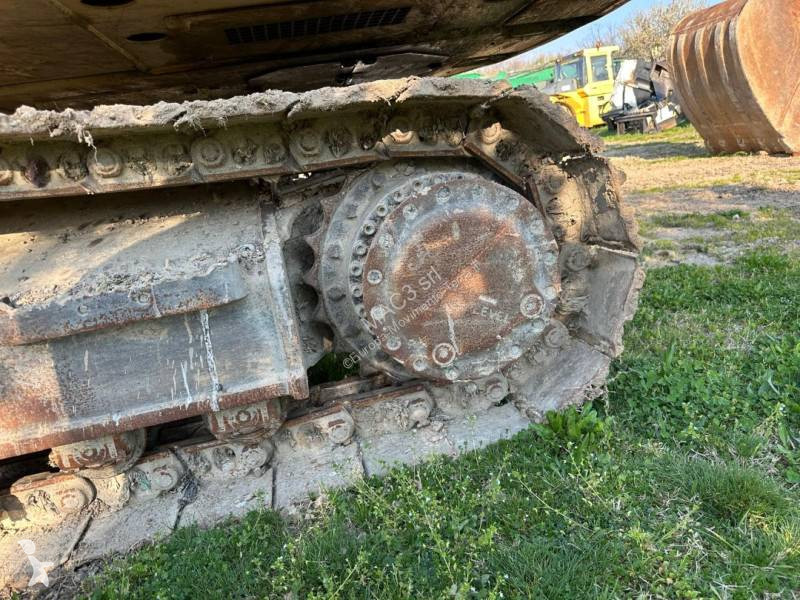 Escavadora Caterpillar