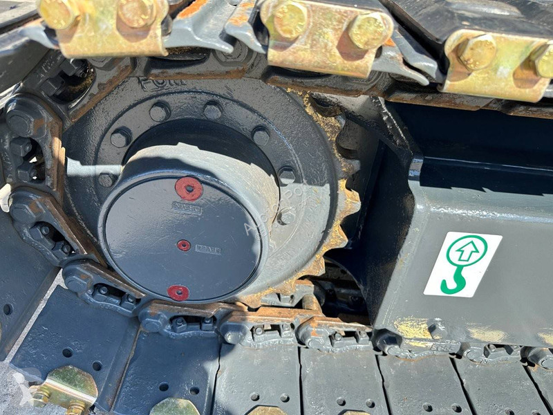 Escavadora Volvo D