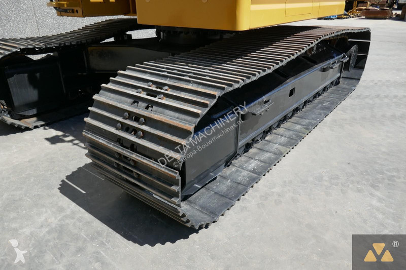 Graafmachine Caterpillar 335F LCR