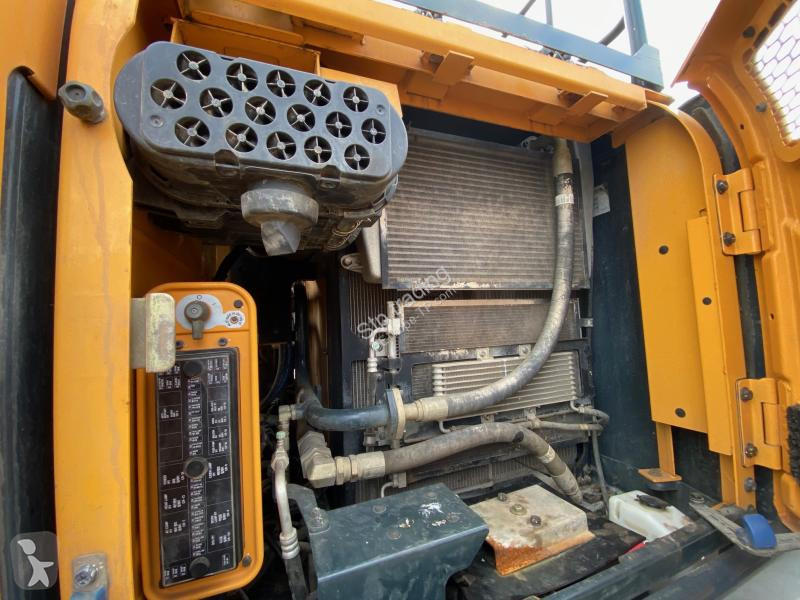 Escavadora Hyundai HX 140L