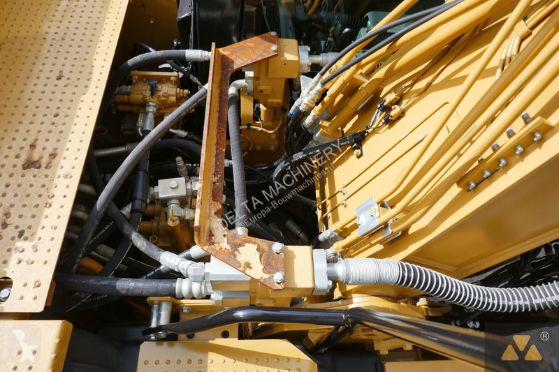 Escavatore Caterpillar