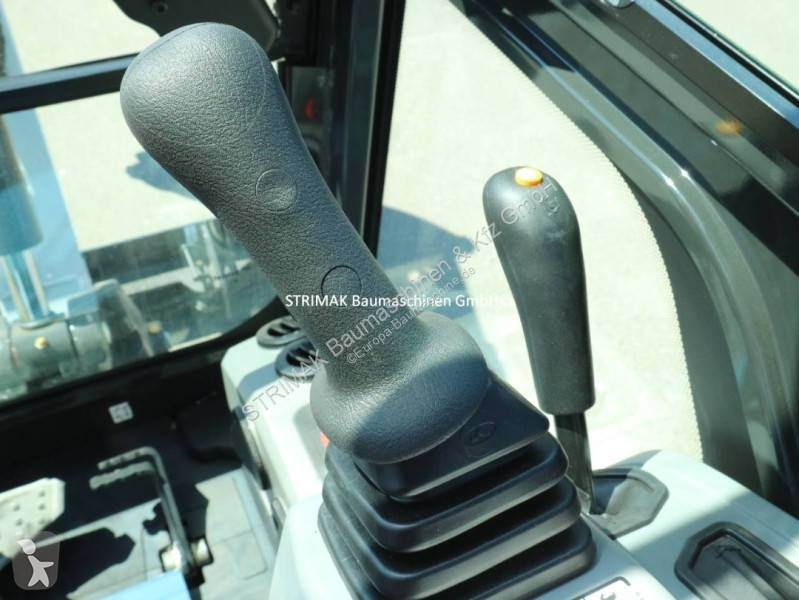 جرافة Bobcat E 17