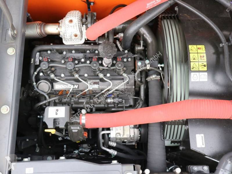 جرافة Doosan DX 140 LC-7