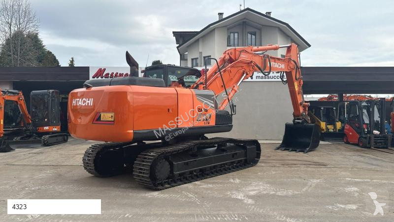 Escavatore Hitachi -5B