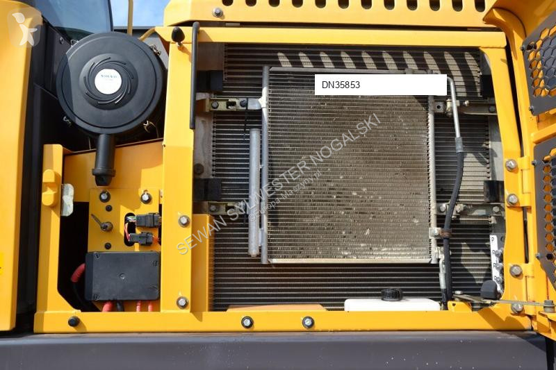 Escavadora Volvo