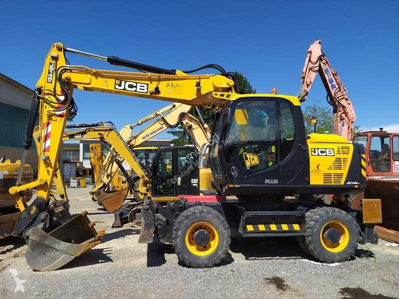 Excavator JCB