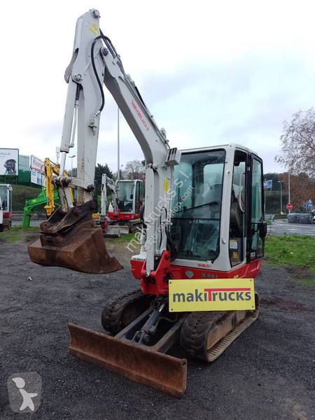 Escavadora Takeuchi