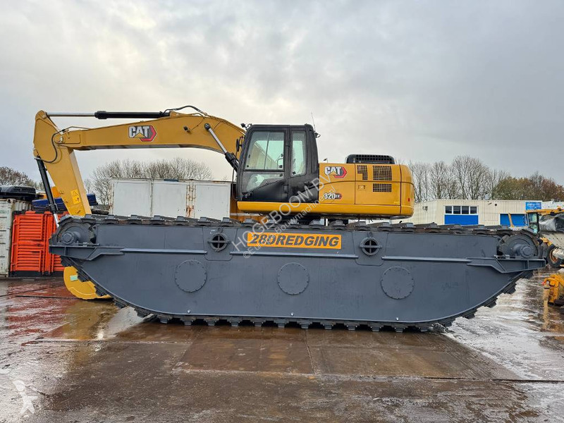 Excavator Caterpillar swampbuggy amphibious...