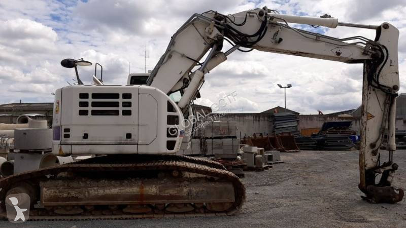 Escavadora Liebherr