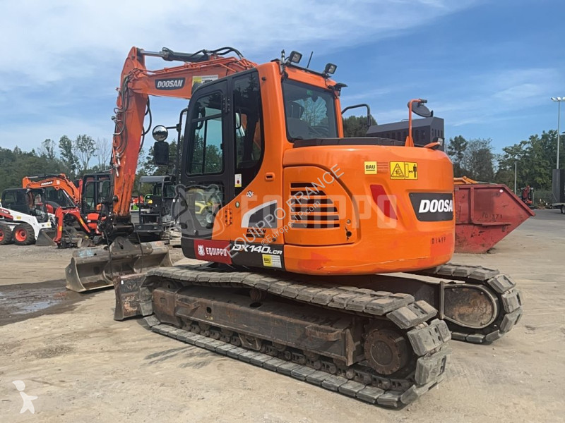 جرافة Doosan -5 with Lehnhoff SW10-3...