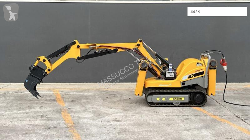 Escavatore Brokk 90