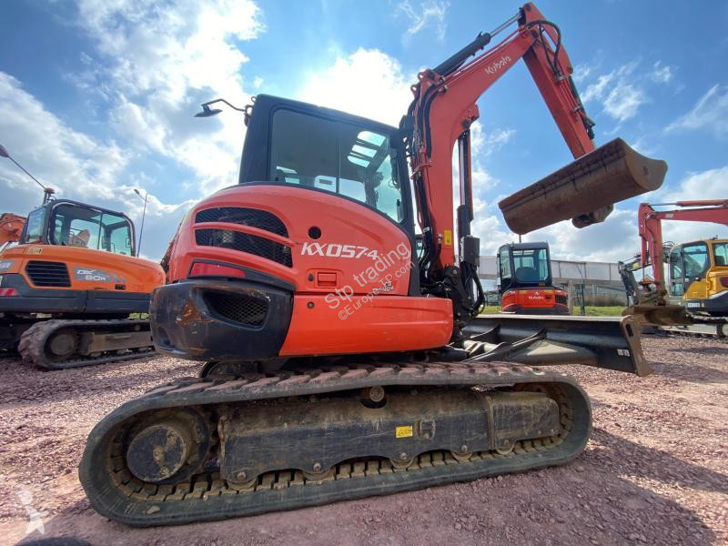 Escavatore Kubota 057-4