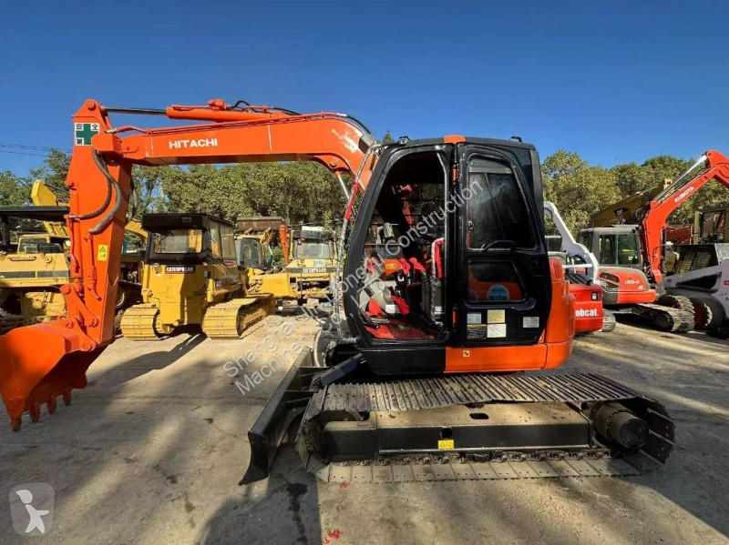 Escavadora Hitachi ZX 75