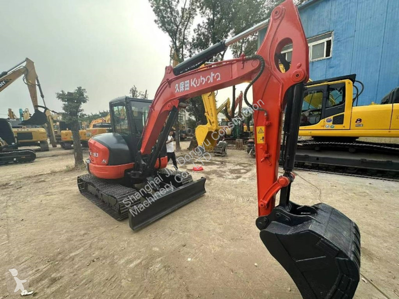Escavadora Kubota KX163