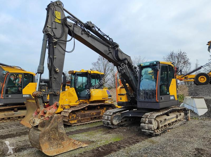 Escavadora Volvo ECR145EL
