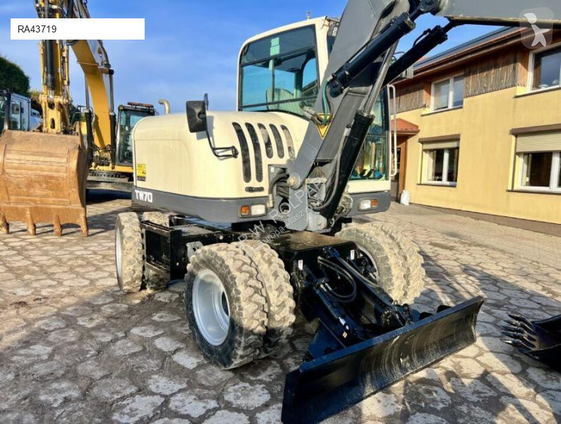 Excavator Terex