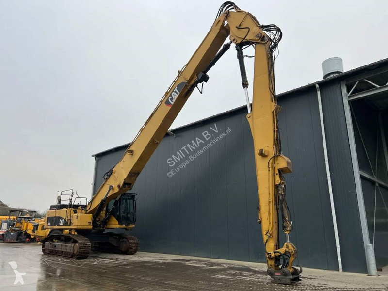 جرافة Caterpillar L UHD - 27m - OilQuick