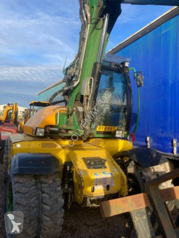 Excavadora de ruedas JCB