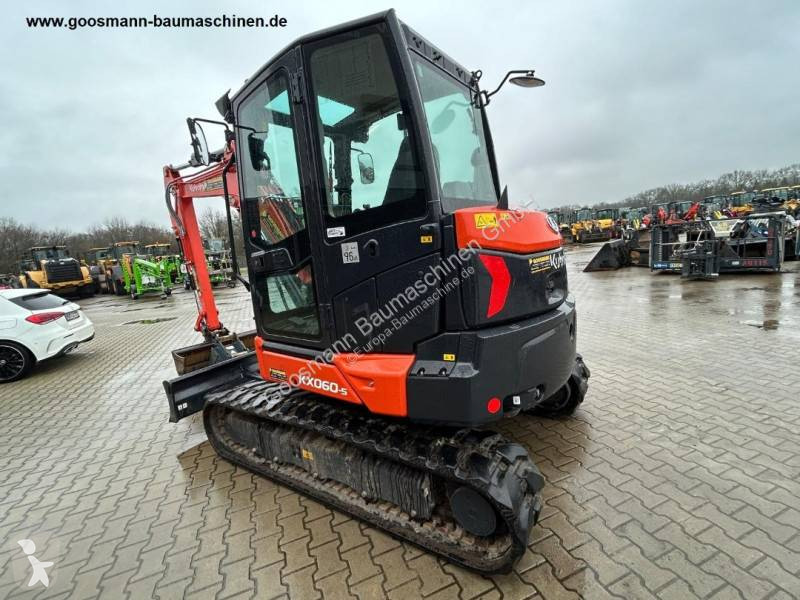 Escavadora Kubota KX060-5