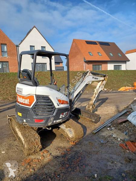 جرافة Bobcat E27Z