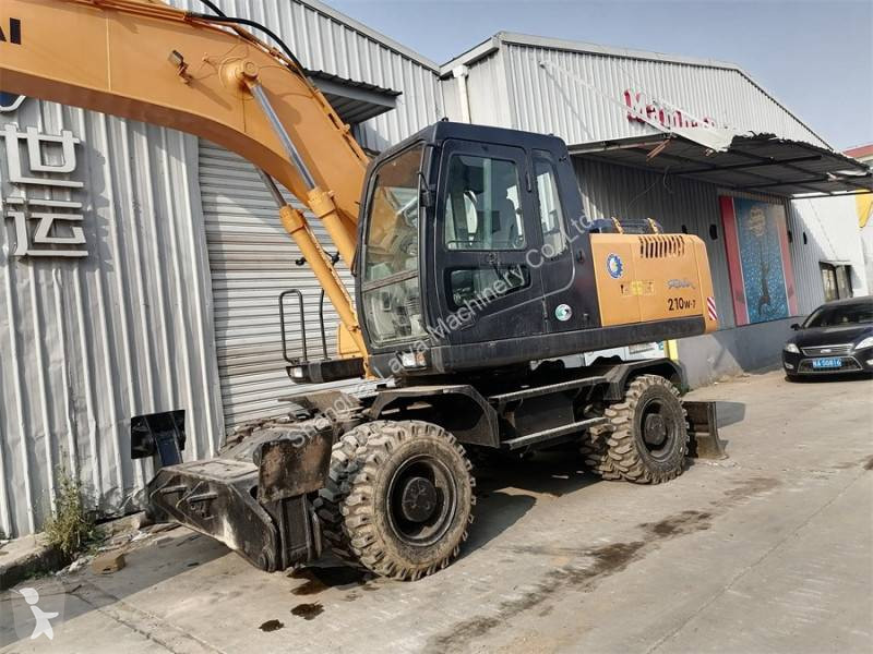 Excavadora Hyundai R210