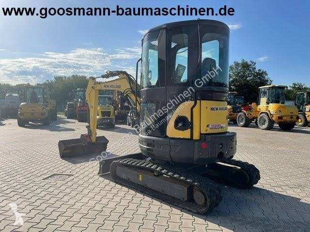 Escavadora New Holland E29B SR