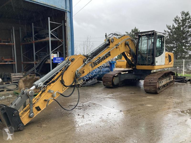 Escavadora Liebherr