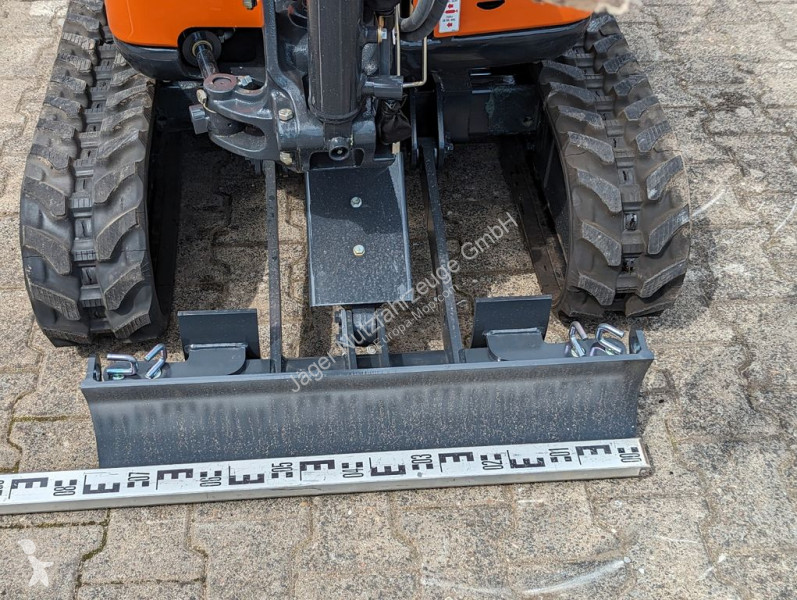 Excavadora Hitachi ZX10 -- Netto:...